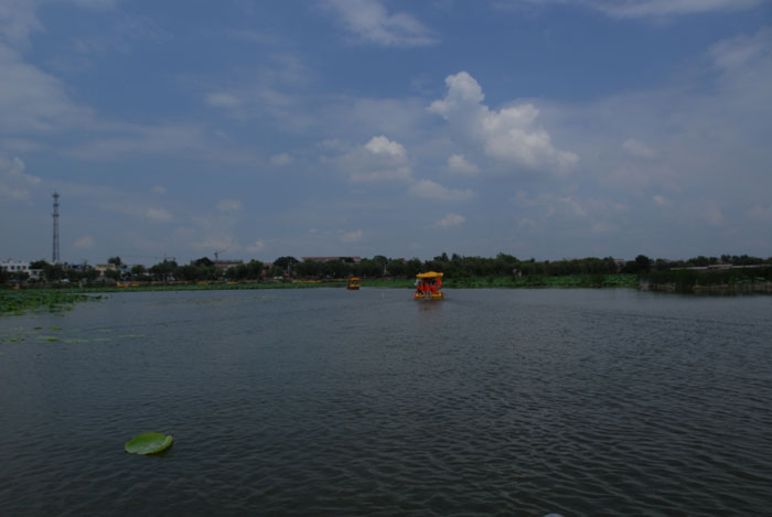 ˮ��һɫ���̲�ʎ����С���x��߅Խ��Խ�h(yu��n)��